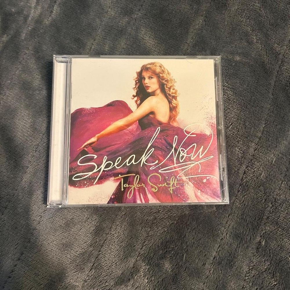 Taylor swift speak now cd